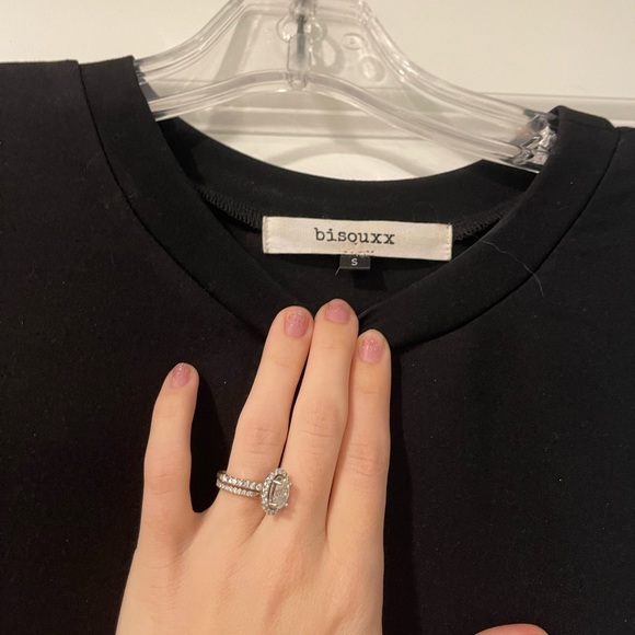 Black dress - Picture 7 of 7